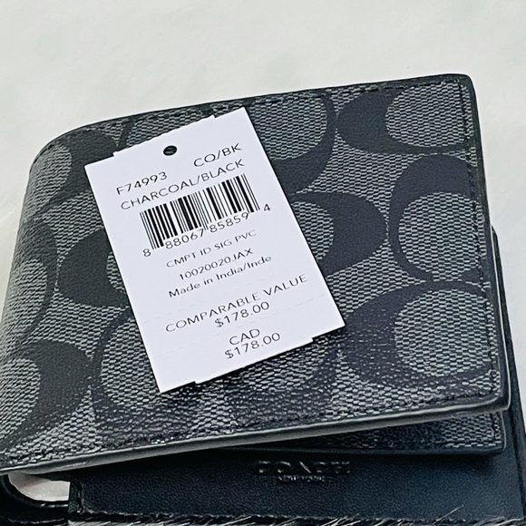 NWT Coach compact ID Wallet In Signature Canvas - Picture 9 of 10